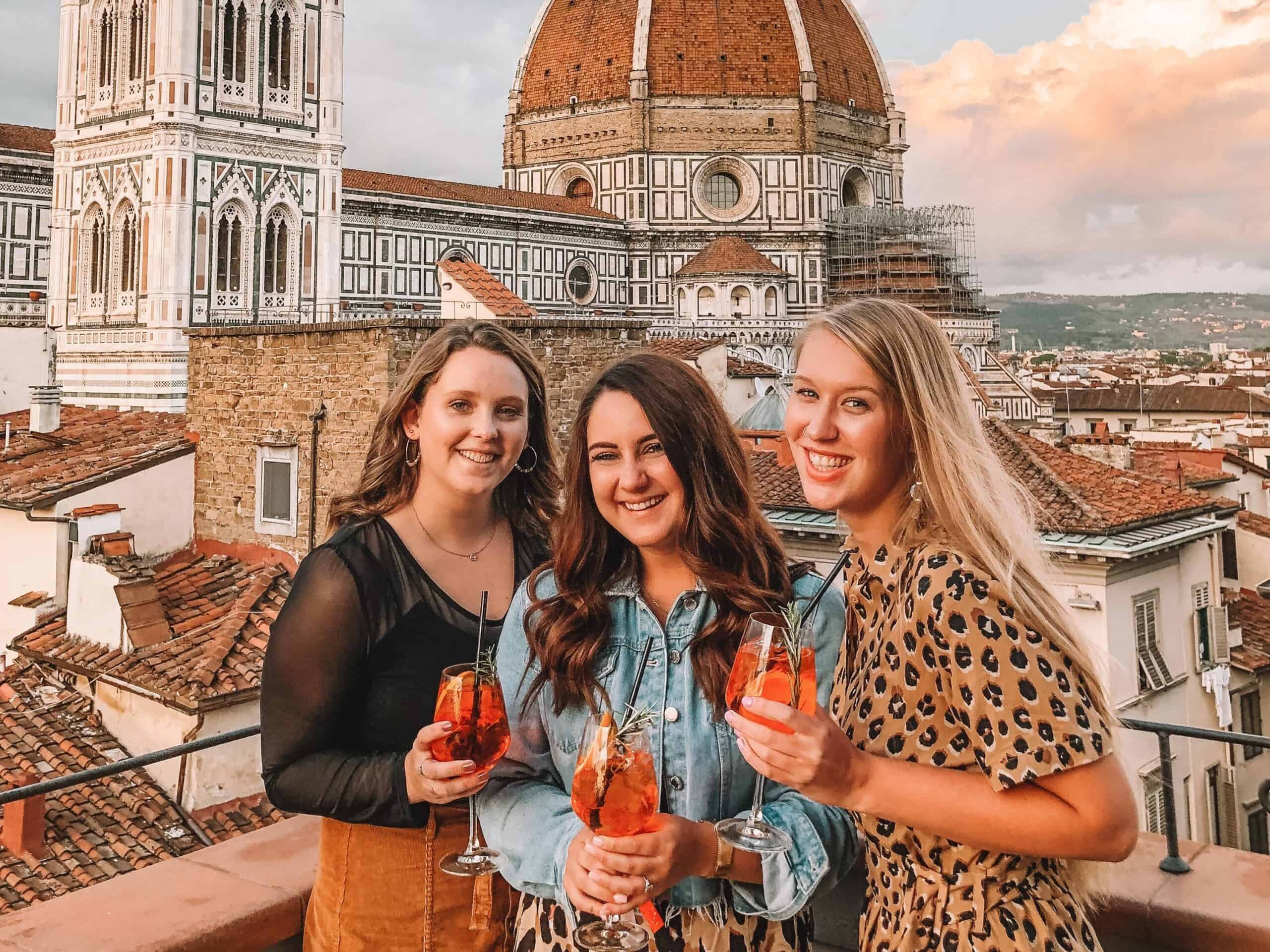 How to Make Travel Friends When Solo Traveling