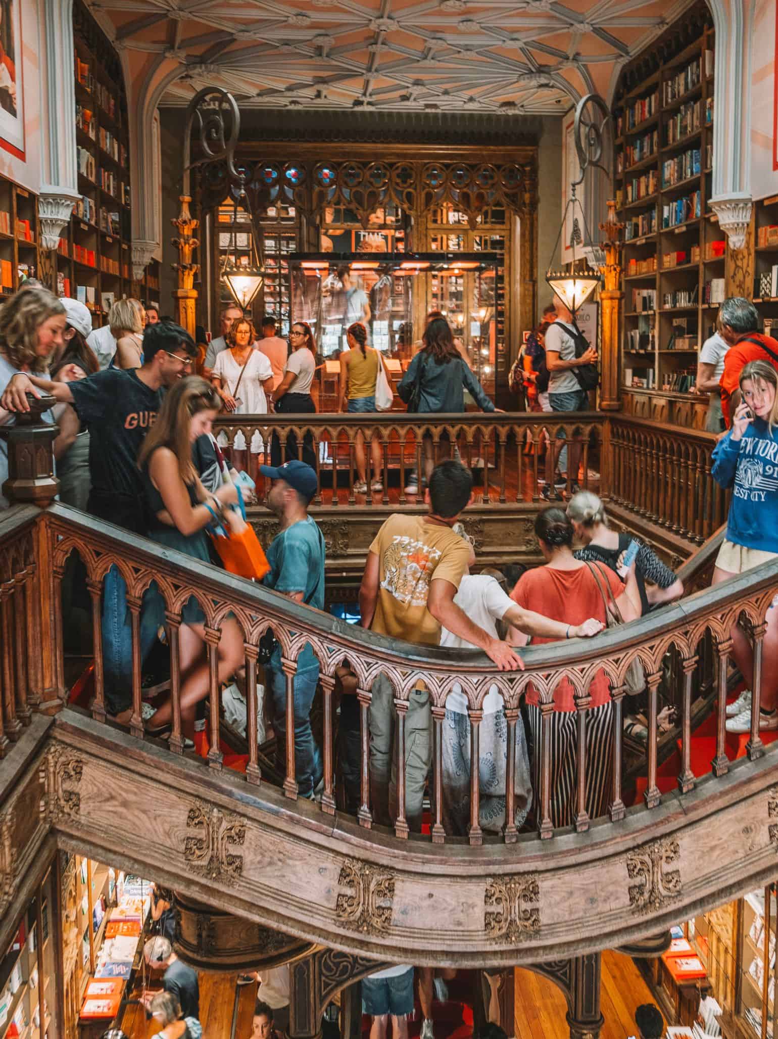 Way too many tourists crowding the interior of the Livraria Lello bookstore. 