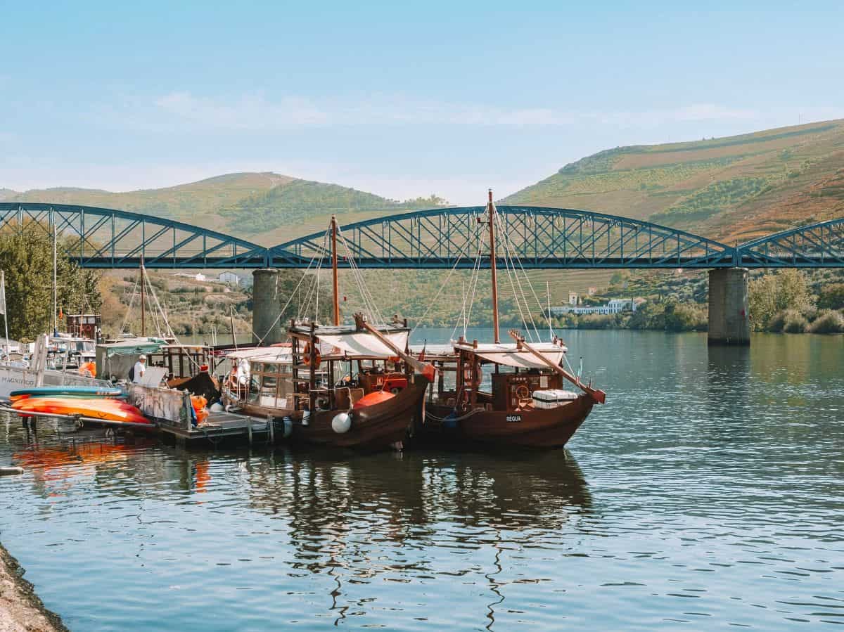 Boats on the Douro Valley in Porto's Pinhão region. 